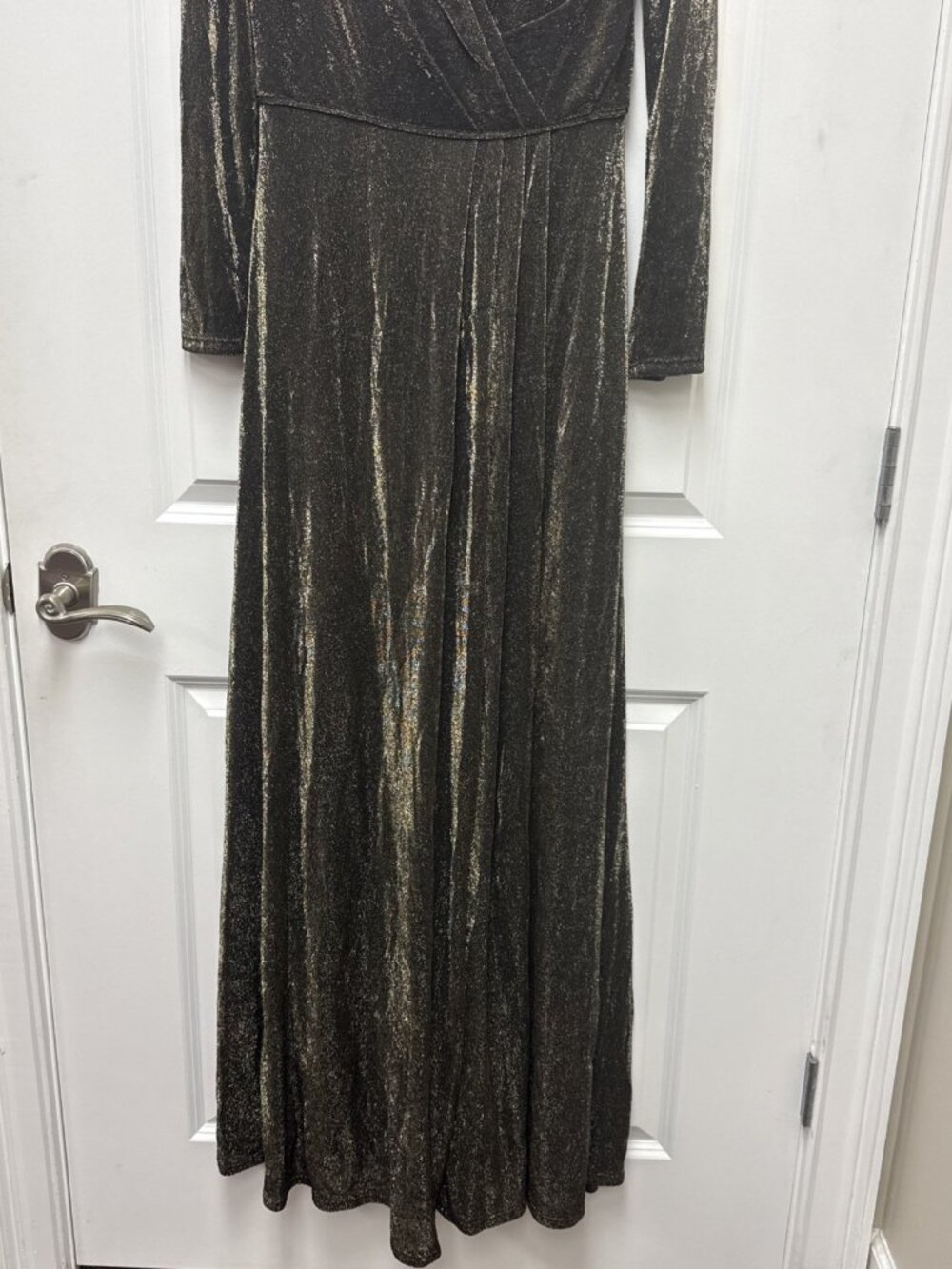 Mac Duggal Size 8 Black Gold 49088 Long Sleeve Faux Wrap A Line Gown Dress NWT - Picture 8 of 13